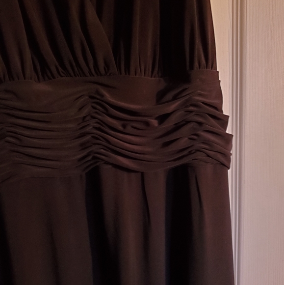 Evan Picone Marilyn halter dress - Picture 4 of 15